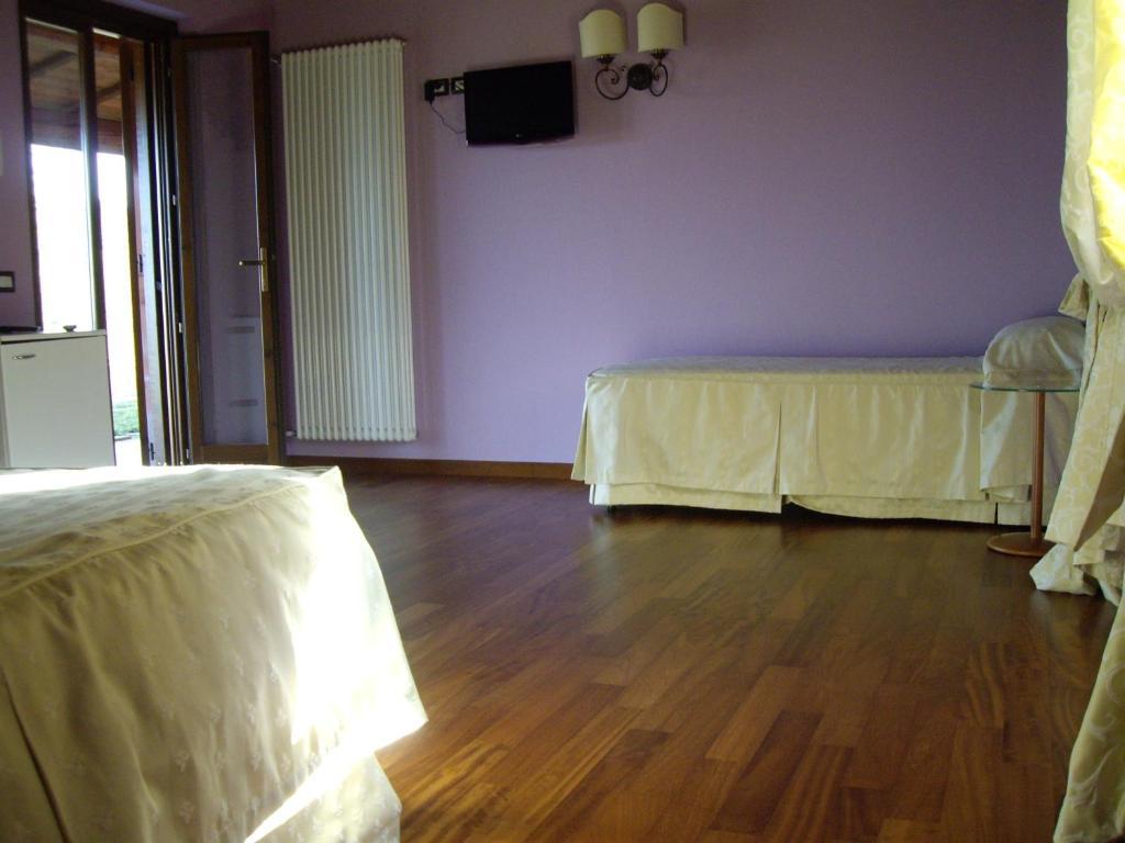 Agriturismo Il Borgo Degli Ulivi Roseto Degli Abruzzi Kamer foto
